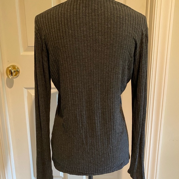 Harlow and graham grey long sleeve top - Picture 3 of 5